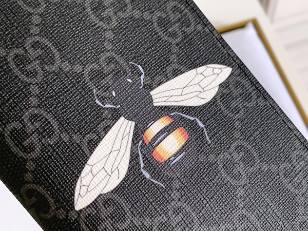 グッチ財布コピー側面デザイン